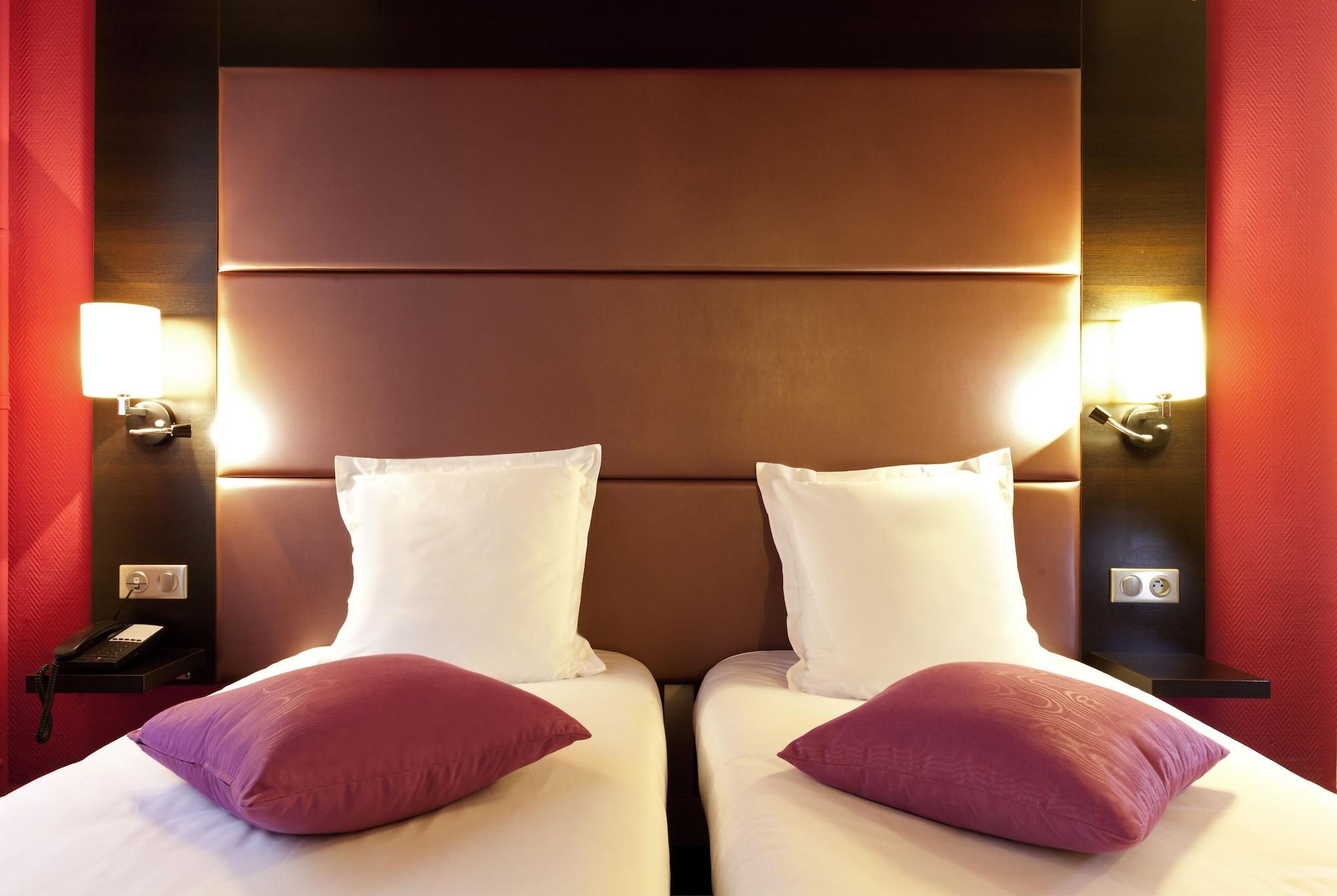 Ibis Styles Paris Pigalle Montmartre Exterior photo