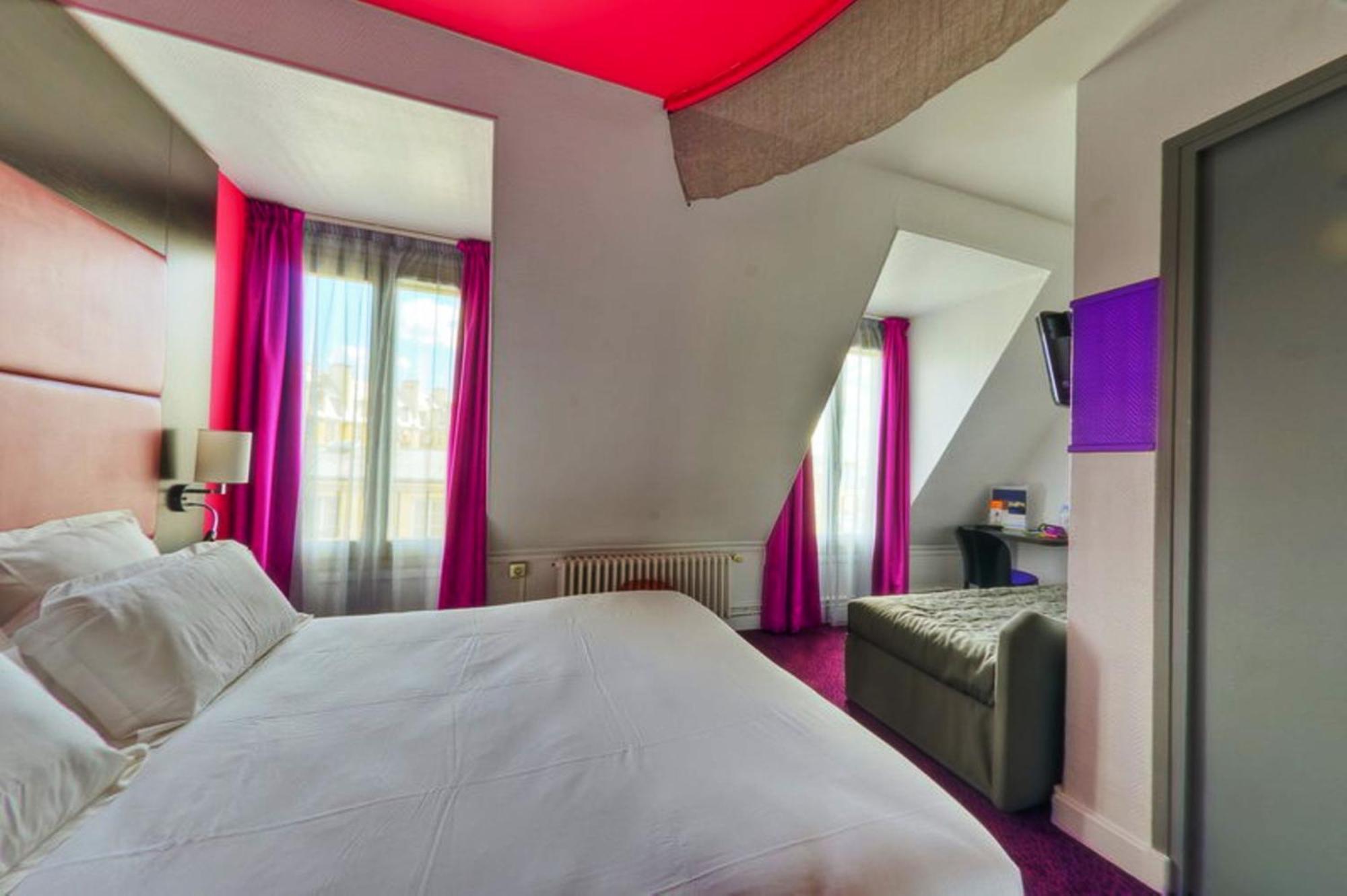 Ibis Styles Paris Pigalle Montmartre Exterior photo