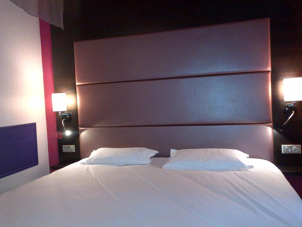 Ibis Styles Paris Pigalle Montmartre Exterior photo